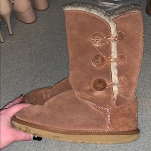 Tan Ugg Boots